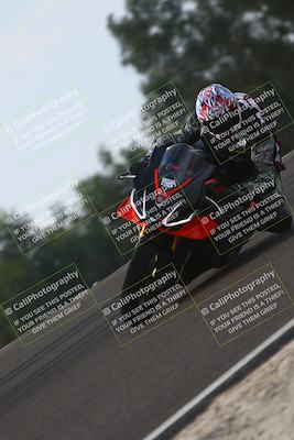 media/Nov-02-2025-Lets Ride (Sun) [[f7a3caa734]]/A Group/11am (Turn 2 Inside)/